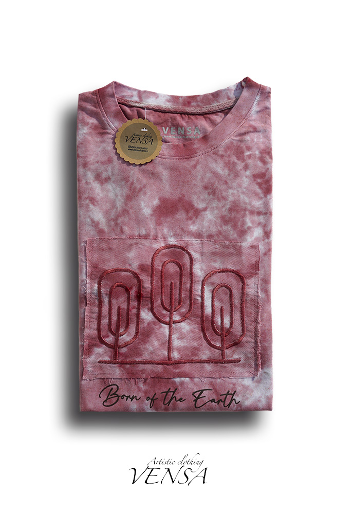 تیشرت تای دای بورگاندی با پنل گلدوزی درخت مینیمال