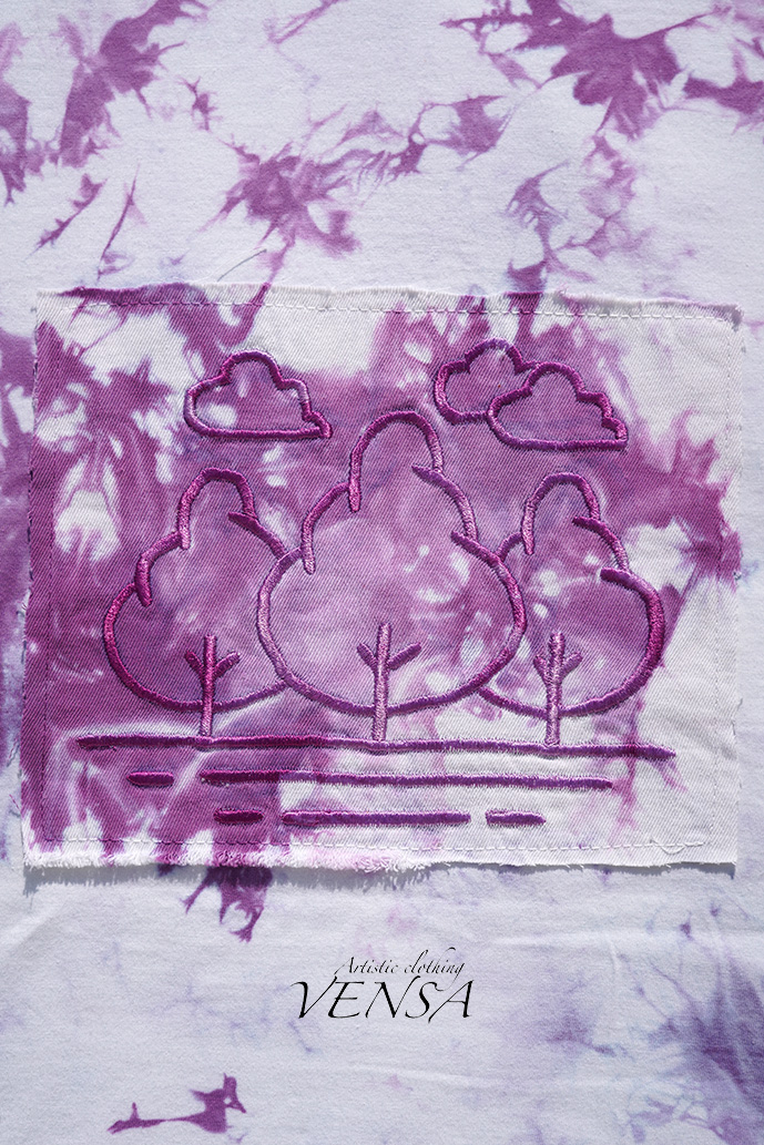 تیشرت تای دای یاسمنی با پنل  گلدوزی